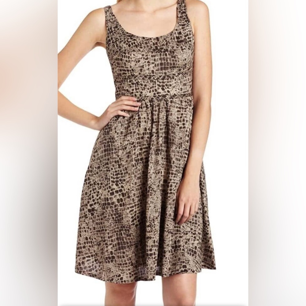 ✨ Calvin Klein Fit & Flare Dress – Crocodile Print – Size 8 – Chic Brown & Cream